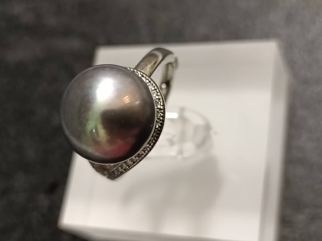 Radiant Whisper Grey Pearl Ring