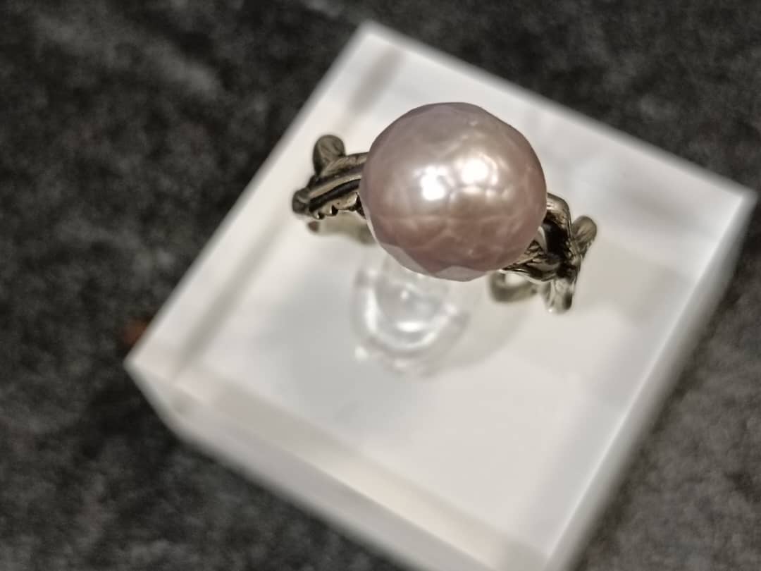 Gilded Harmony Purple Pearl Ring
