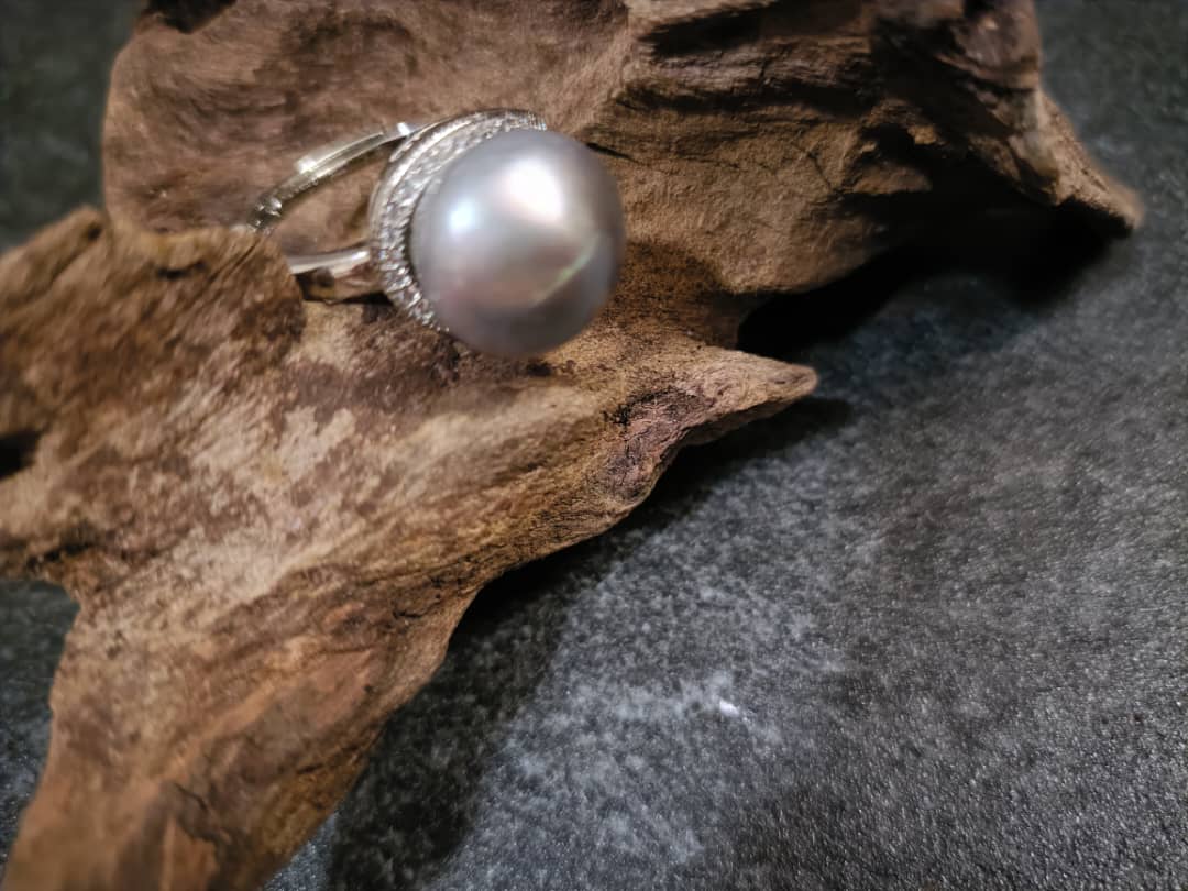 Radiant Whisper Grey Pearl Ring