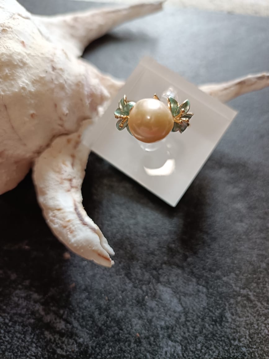 Forestry Golden Pearl Ring