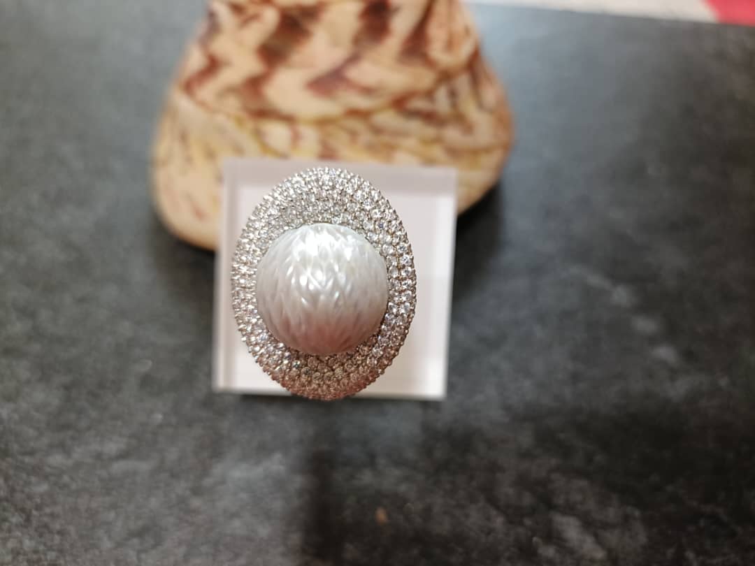 Crystal Pulse Pearl Ring