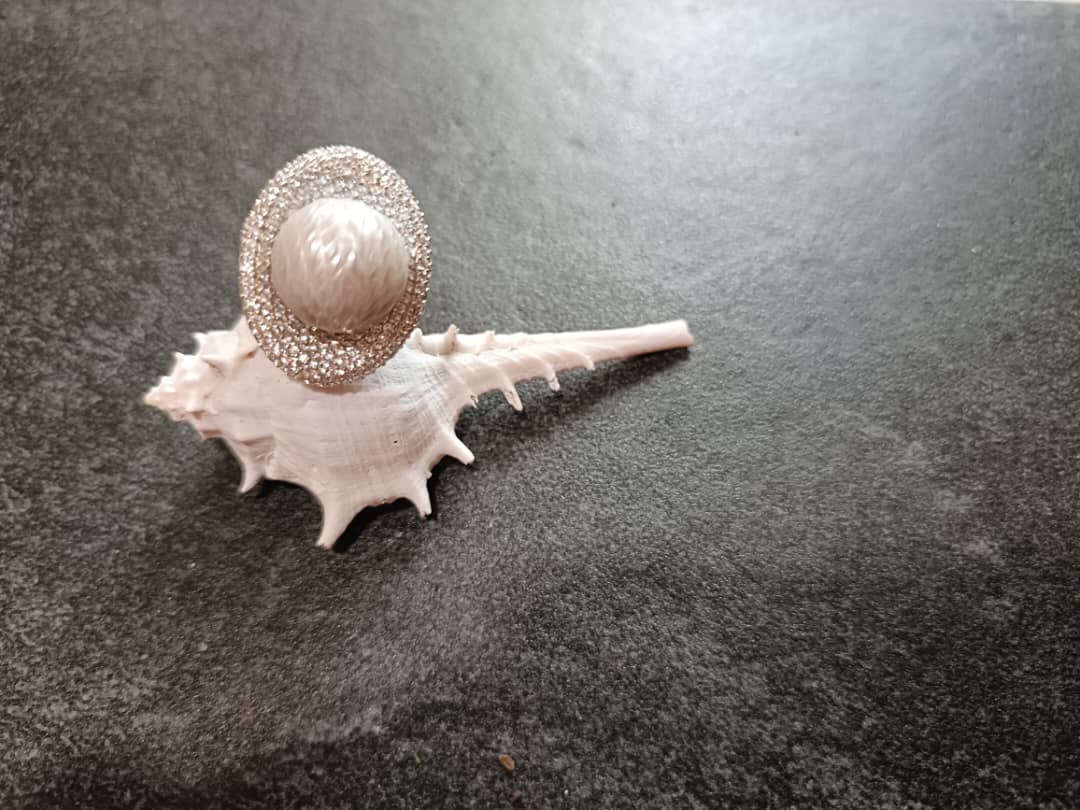 Crystal Pulse Pearl Ring