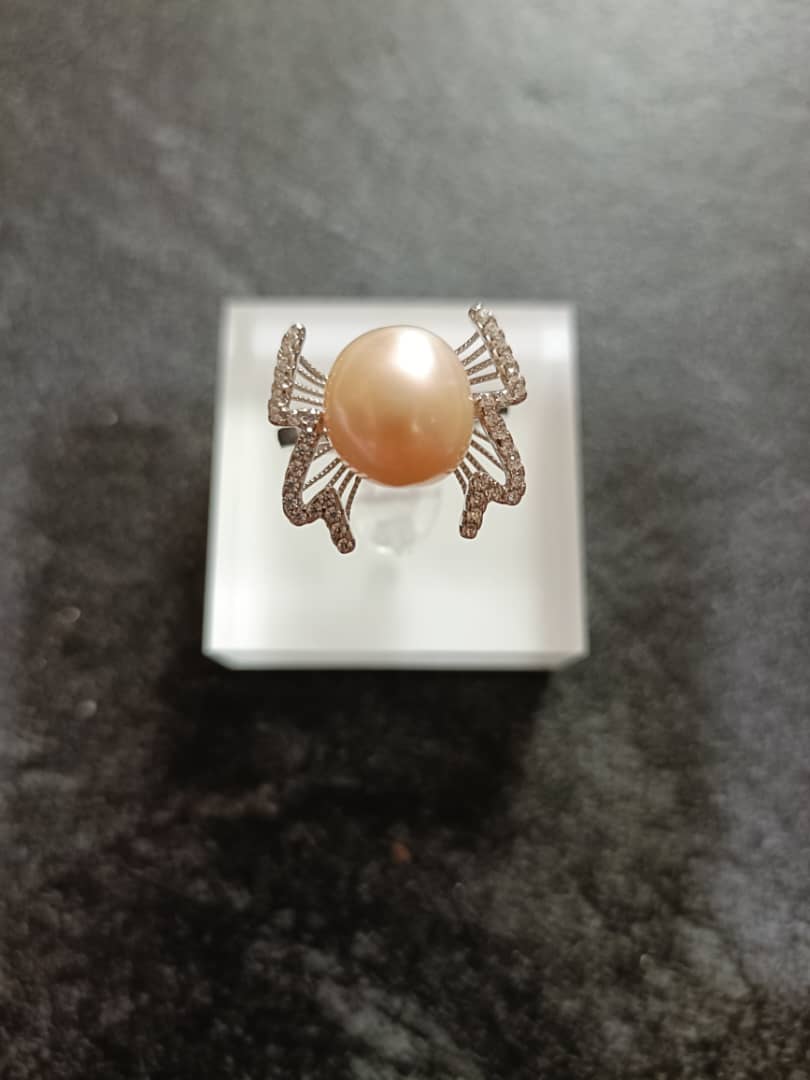 Moonlight Ocean Golden Pearl Ring