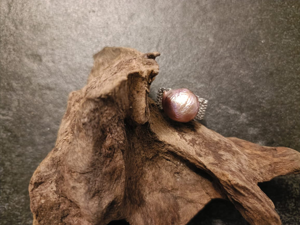 Elegant Aura Purple Pearl Ring