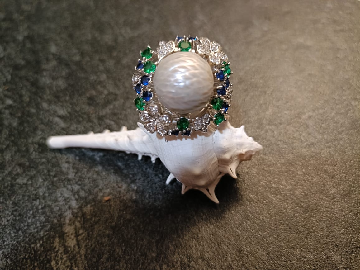 Flower Ember Pearl Ring