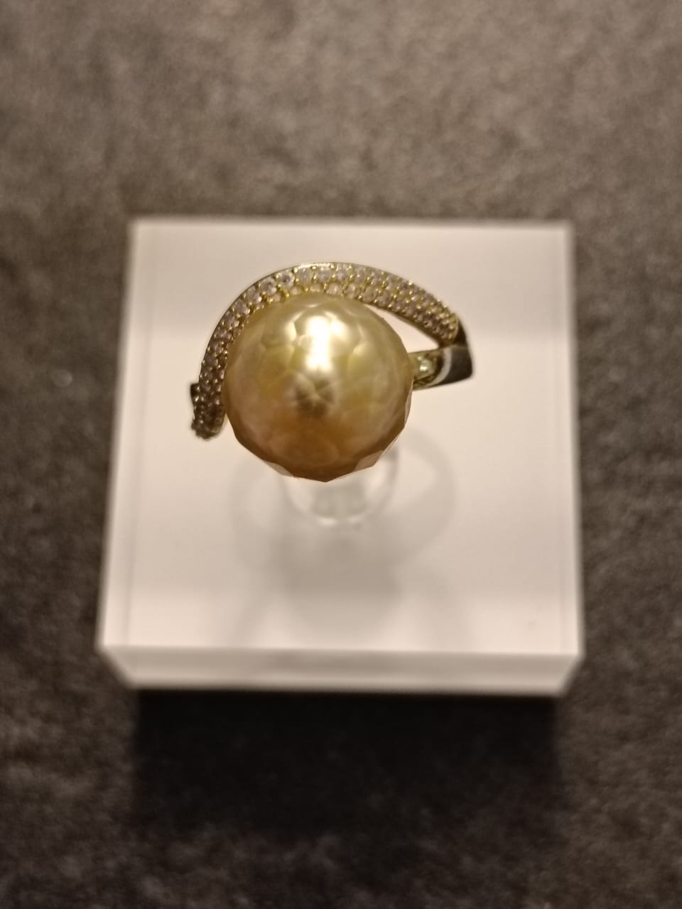 Petal Gleam Golden Pearl Ring