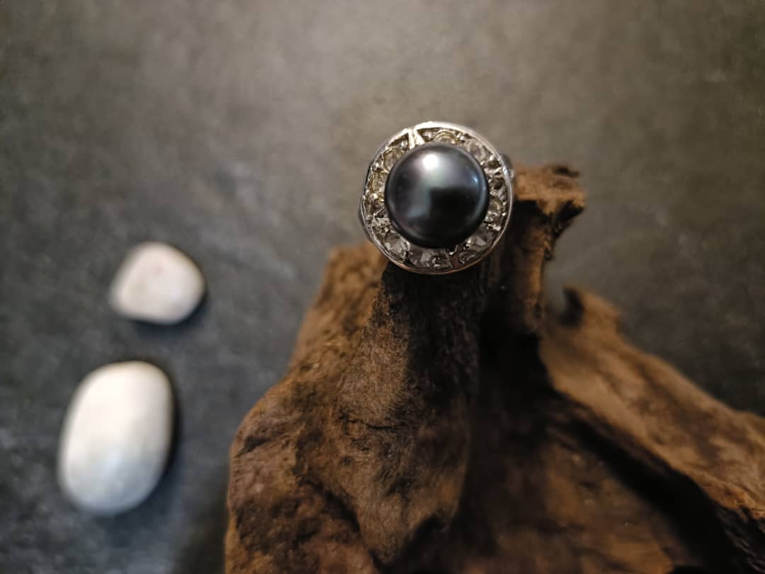 Vintage Black Pearl Ring