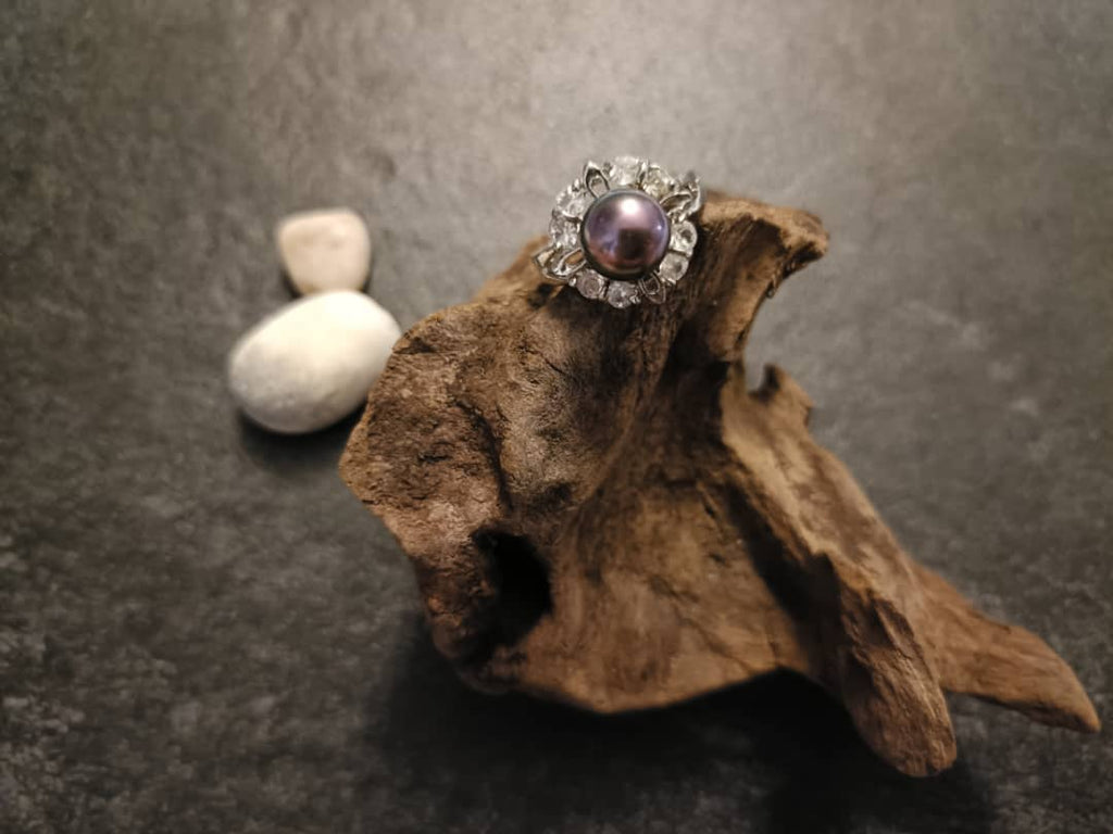 Vintage Black Pearl Ring