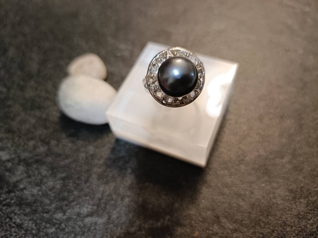Vintage Black Pearl Ring