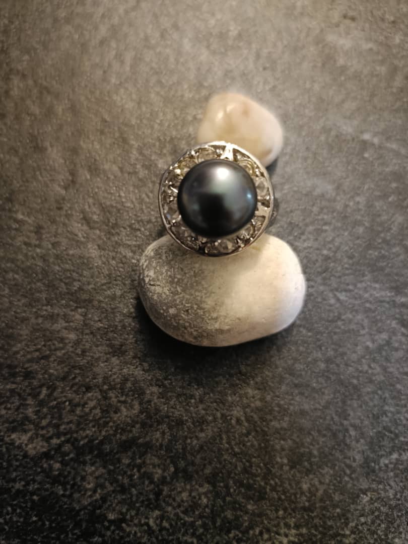 Vintage Black Pearl Ring