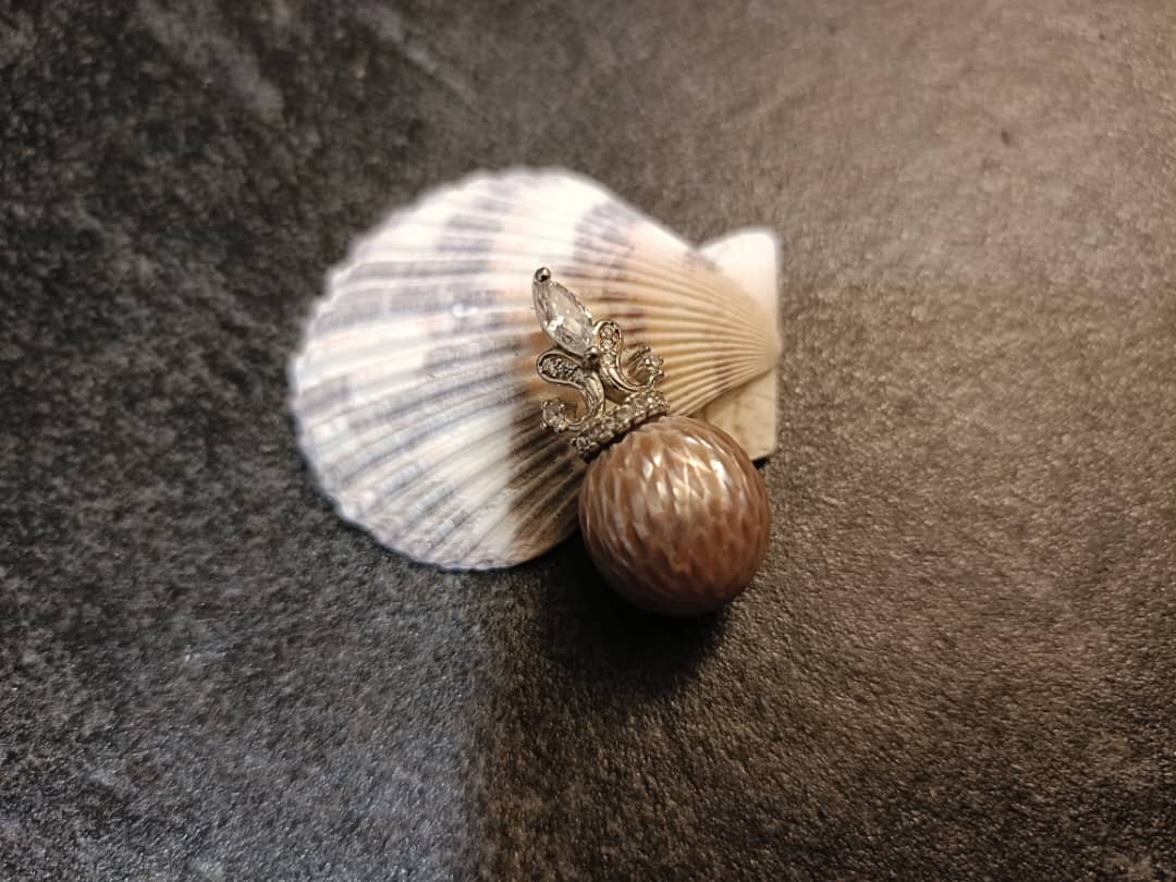 Shine Crown Purple Pearl Pendant