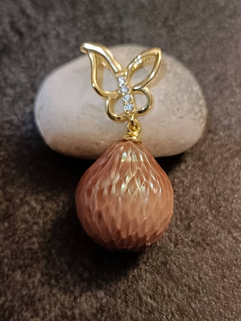 Butterfly Purple Pearl Pendant