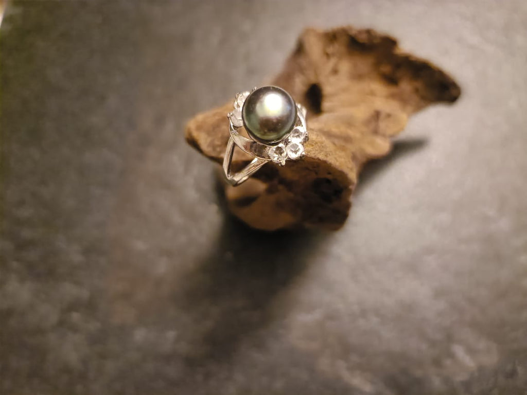 Radiance Black Pearl Ring