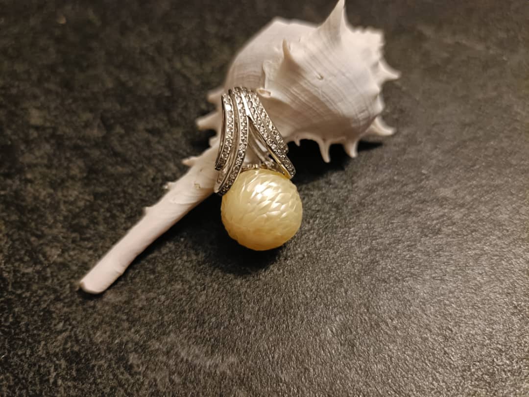 Blush Aura Golden Pearl Pendant