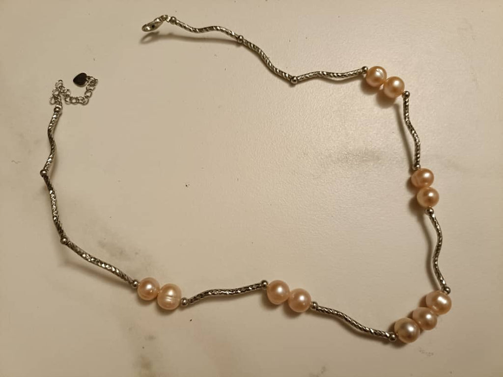 Rare Vintage Pearl Design Necklace
