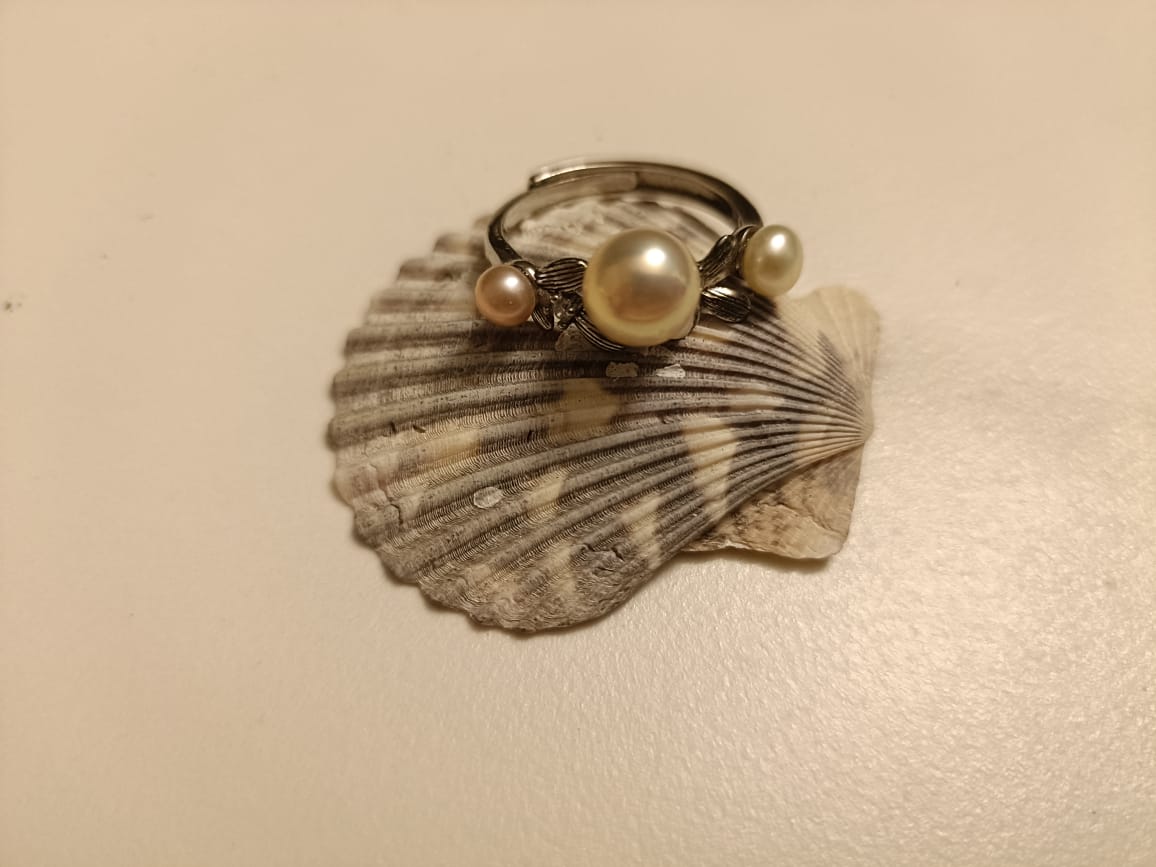 Triple Pinkish Golden Shineth Pearl Ring