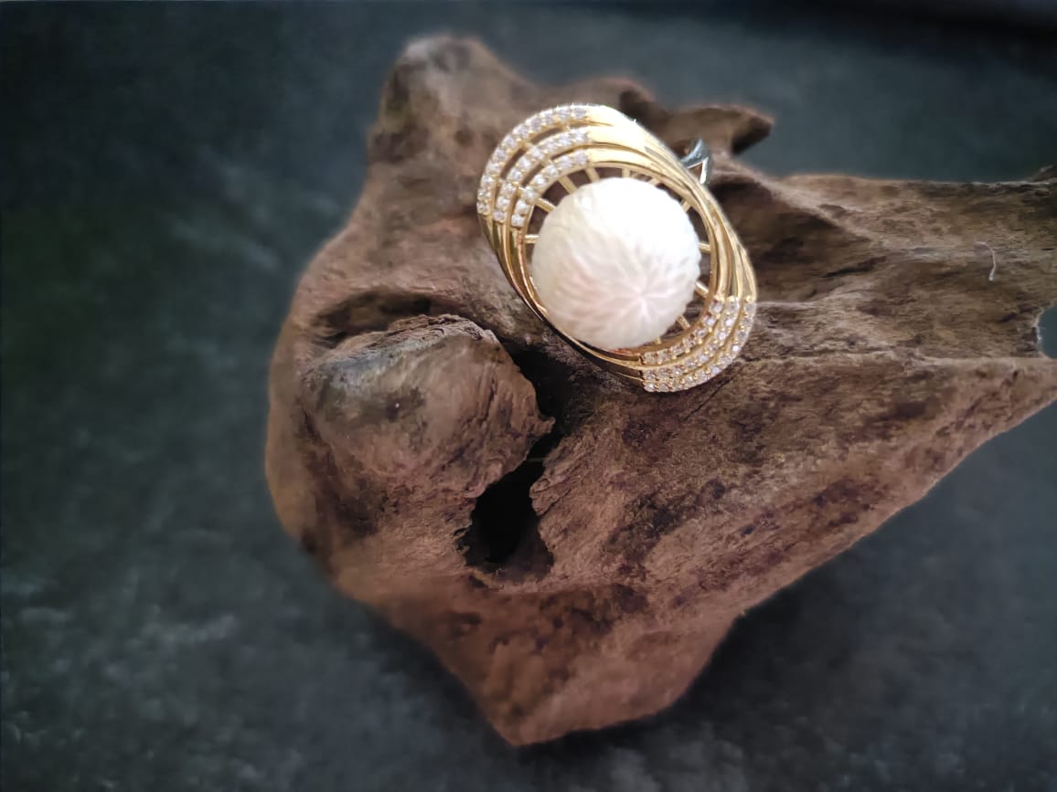 Antique Moon Pearl Ring
