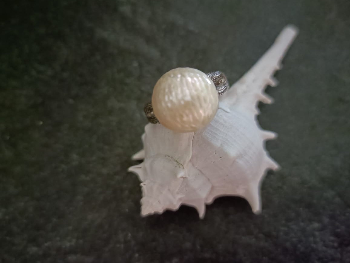 Regency Vintage Pearl Ring