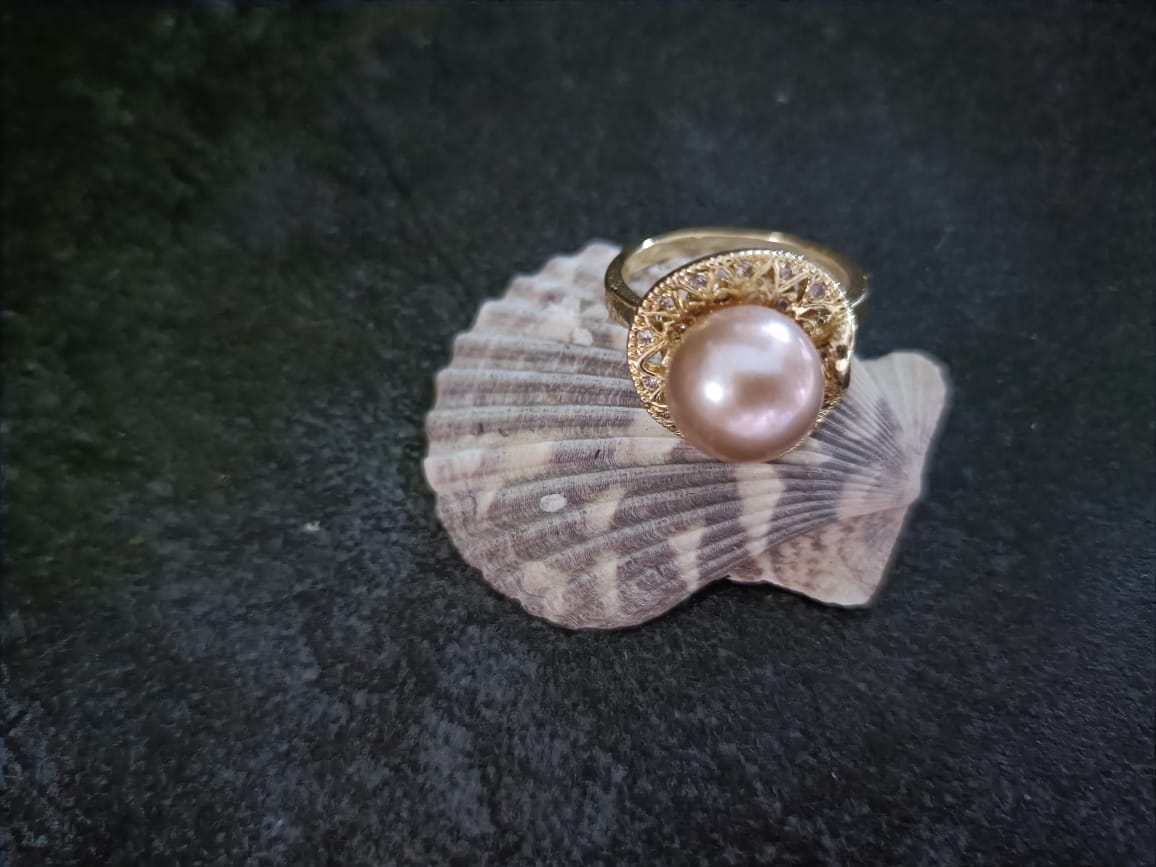Timeless Ivory Pearl Ring