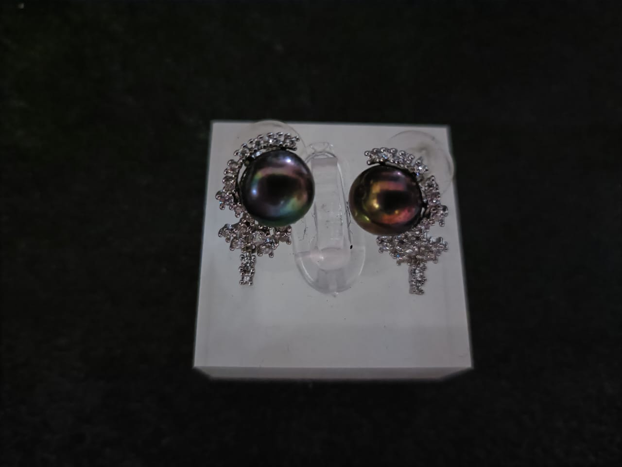 Madame Aurelia Black Pearl Earrings
